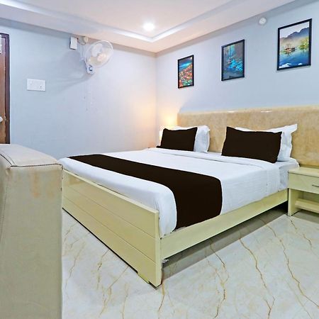 Super Townhouse Qualia Elite S R Nagar Hotel Hyderabad Luaran gambar