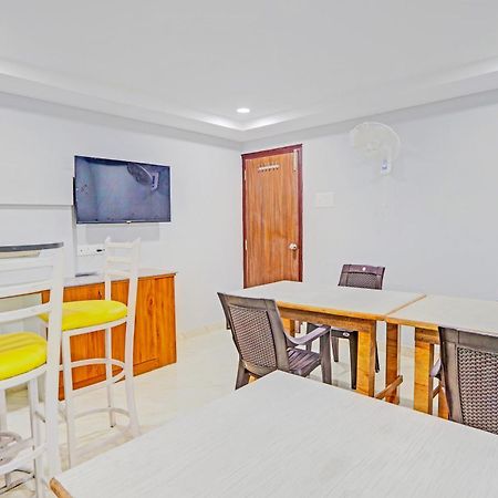 Super Townhouse Qualia Elite S R Nagar Hotel Hyderabad Luaran gambar