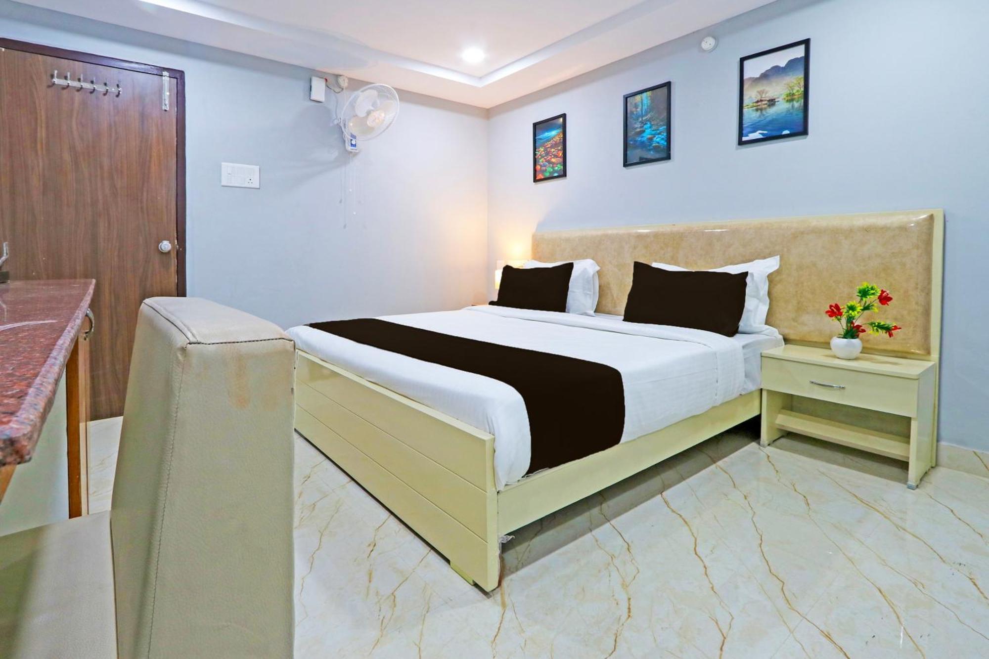Super Townhouse Qualia Elite S R Nagar Hotel Hyderabad Luaran gambar